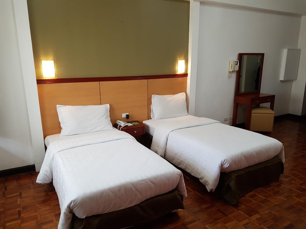 Bsa Tower Serviced Residences 马卡蒂 外观 照片